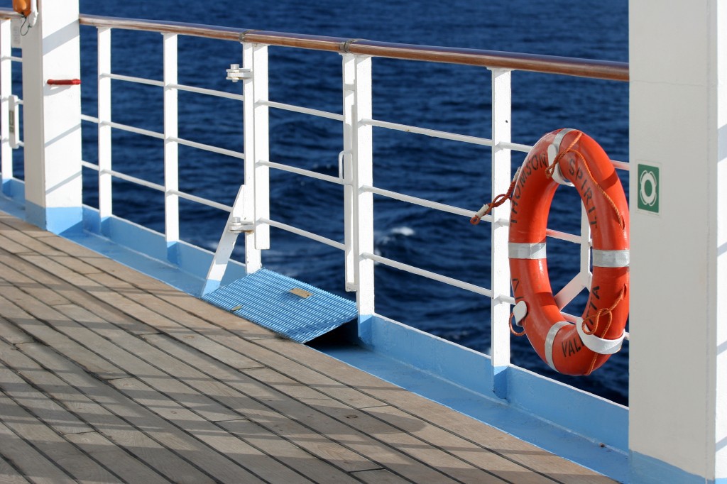 cruise_ship_deck